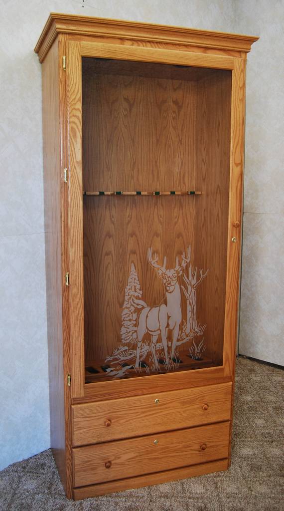 Gun Cabinet with Decorative Glass - De Vries Woodcrafters